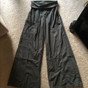 Swooping pant